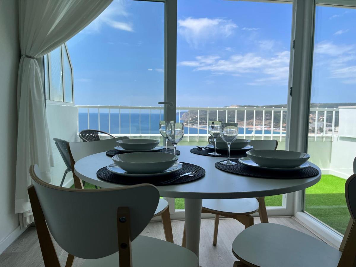 Axenic Retreat - Panoramic Ocean View, Sleeps 4, Ensuite Bathroom, New Redesign Sesimbra Exterior photo